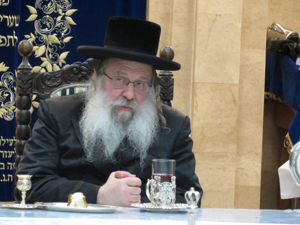 האדמו''ר מנדבורנה בעריכת טיש יארצייט