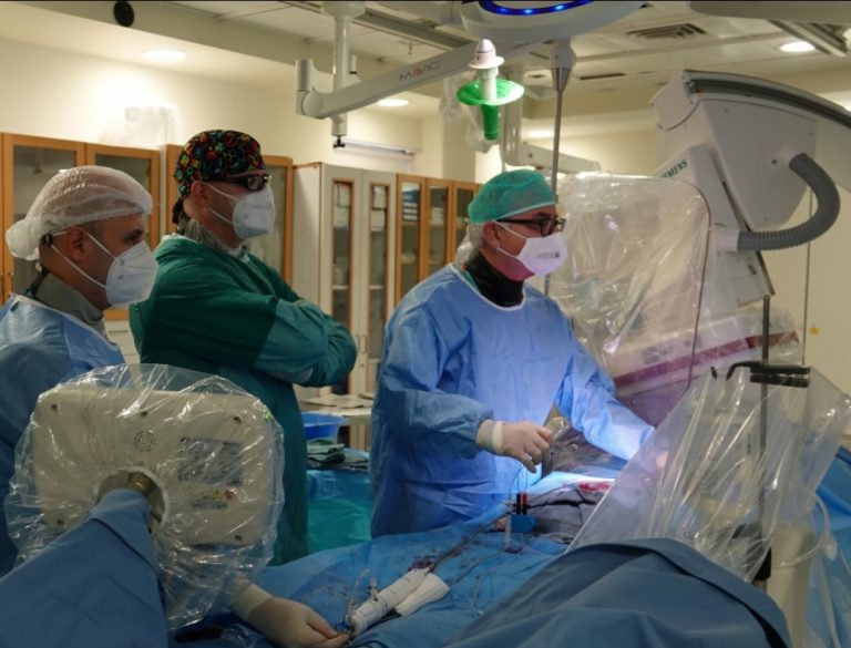 לראשונה בישראל: השתלה ללא התערבות כירורגית