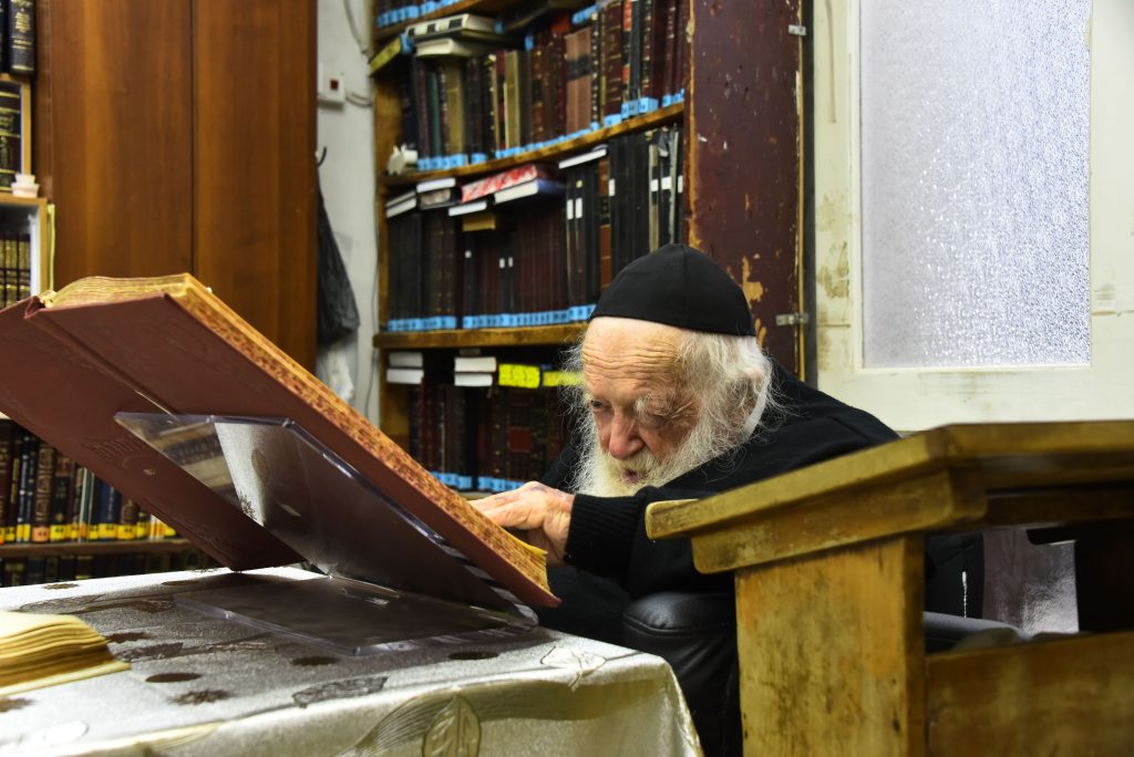 תיעוד: כך מציין מרן שר התורה את יום הולדתו ה-93