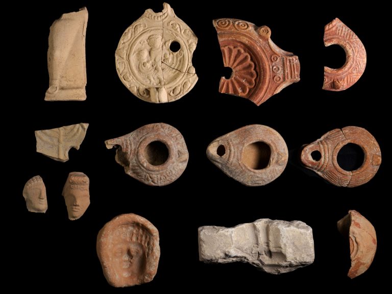 נרות עתיקים הנושאים את דגם 'המנורה' נחשפו בבית שמש