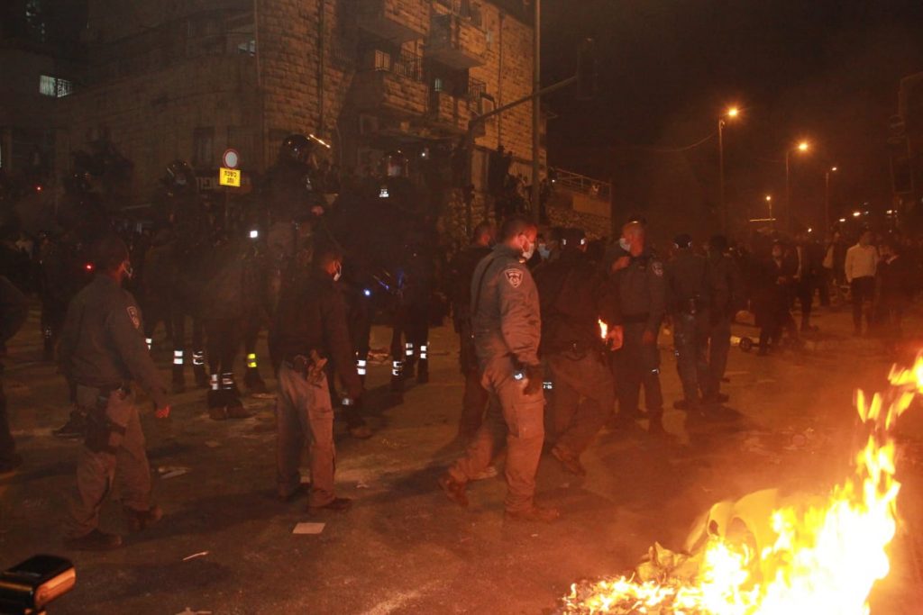 תיעוד: עצרת המחאה נגד הרכבת הקלה הלילה בירושלים