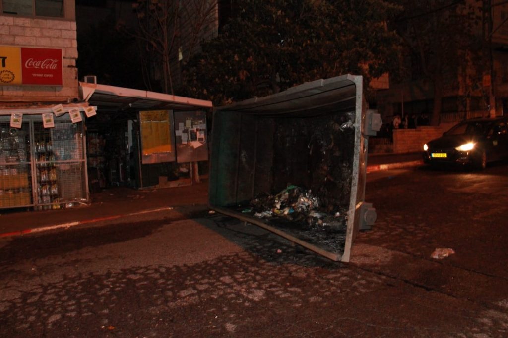 תיעוד: עצרת המחאה נגד הרכבת הקלה הלילה בירושלים
