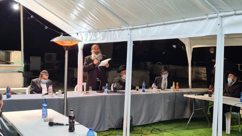 חבר הכנסת משה גפני: שר התורה הורה להפסיק את ההפגנות • צפו