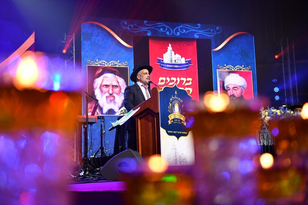 מוסדות 'כסא רחמים' במפגן אדיר בשידור חי • גלריה מוסדות 'כסא רחמים' במפגן אדיר בשידור חי • גלריה