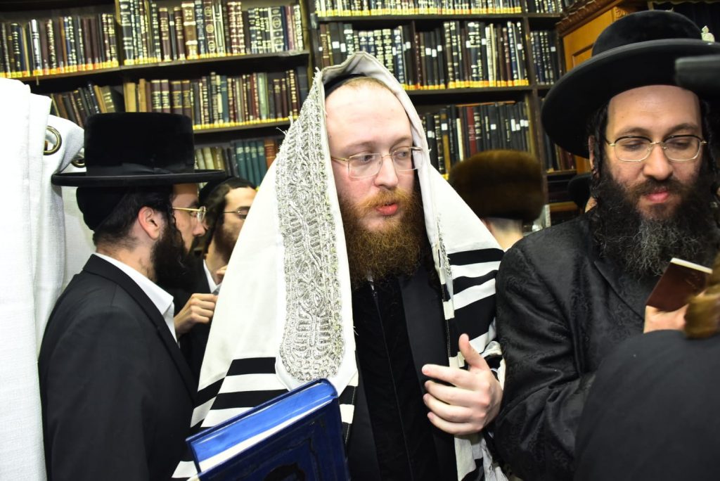 תיעוד: הגר"ח קניבסקי בסנדקאות, הגר"א בידרמן בברכות