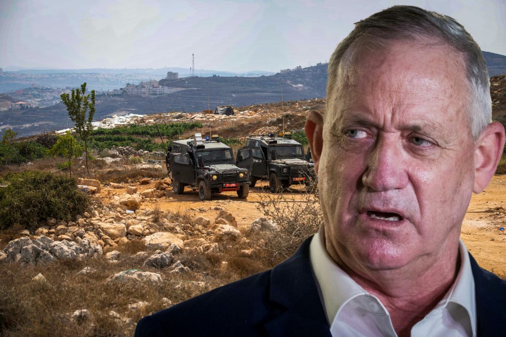 גורמים בימינה מאיימים על גנץ: פינוי חומש תפיל את הממשלה