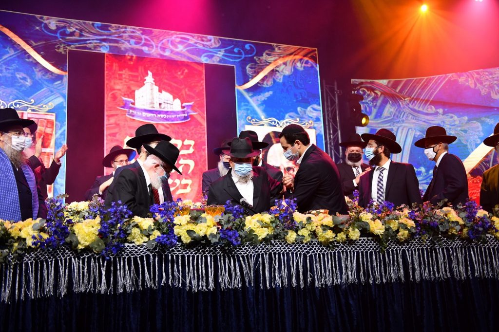 מוסדות 'כסא רחמים' במפגן אדיר בשידור חי • גלריה מוסדות 'כסא רחמים' במפגן אדיר בשידור חי • גלריה