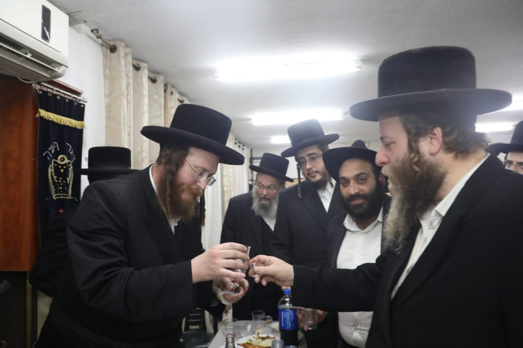 תיעוד: סעודת ההילולא של כ"ק הגה"צ מהרי"א ווייס זצוק"ל מספינקא