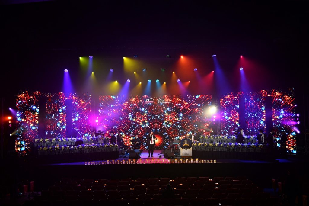 מוסדות 'כסא רחמים' במפגן אדיר בשידור חי • גלריה מוסדות 'כסא רחמים' במפגן אדיר בשידור חי • גלריה