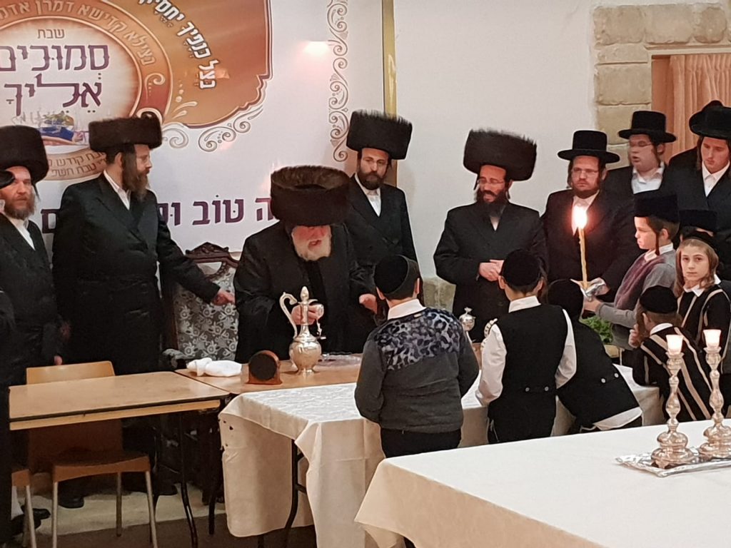 תיעוד: 40 היתומים של ויז'ניץ אצל האדמו"ר