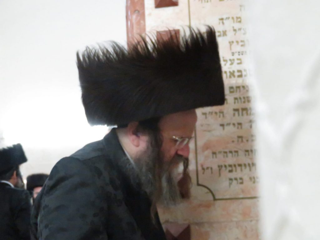 תיעוד: ההבדלה הראשונה של בן האדמו''ר מדינוב