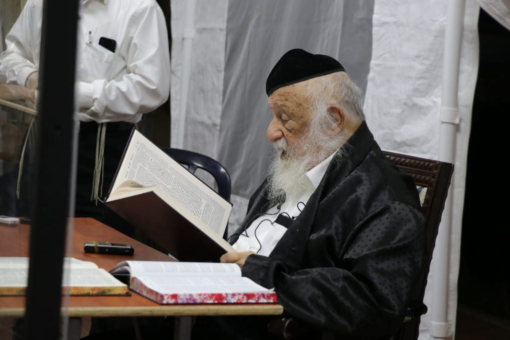 ויחזור לתלמודו: מרן ראש הישיבה בשיעור כללי ראשון אחרי השבעה