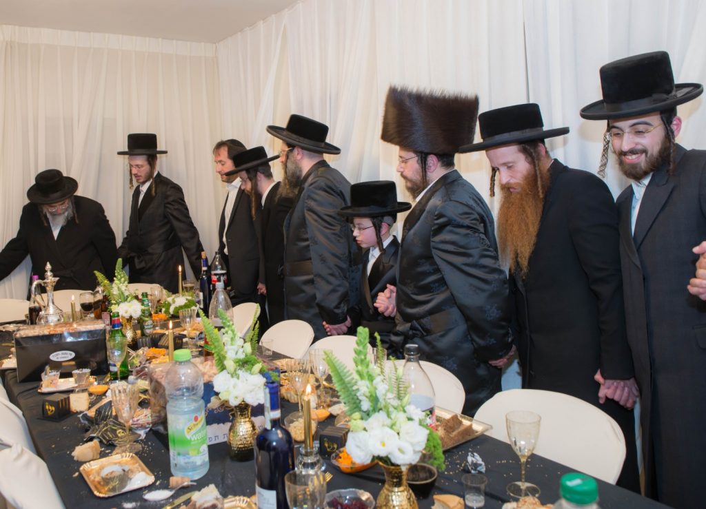 שמחת הבר מצווה בחצר חסידות דעעש קרית יואל