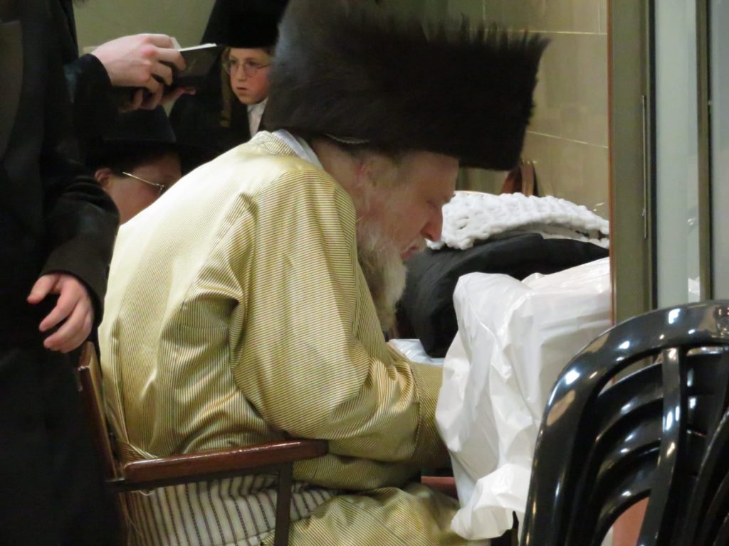 גלריה: האדמו''ר ממבקשי אמונה שבת בבני ברק גלריה: האדמו''ר ממבקשי אמונה שבת בבני ברק