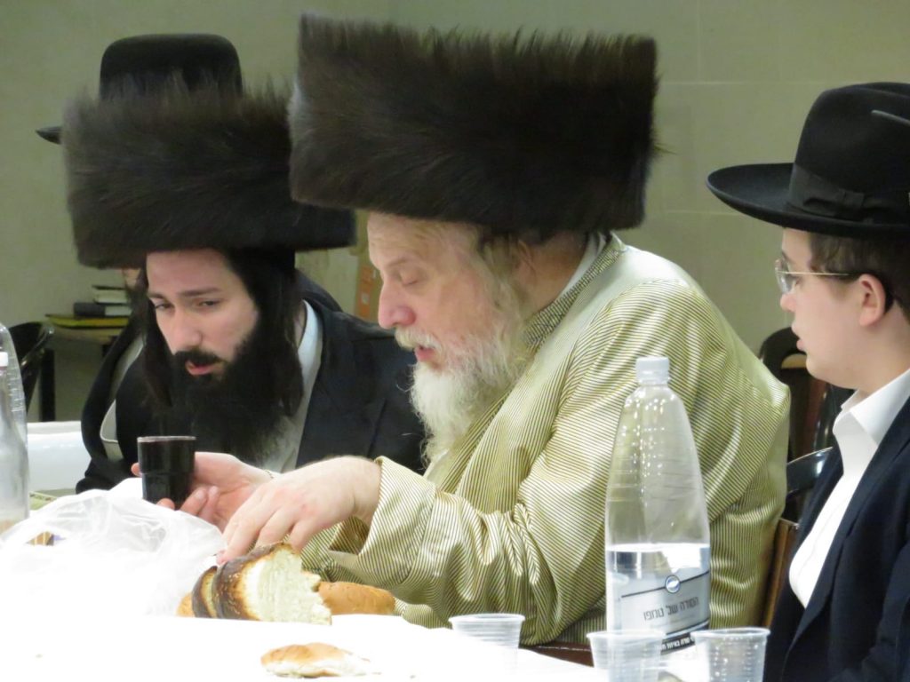 גלריה: האדמו''ר ממבקשי אמונה שבת בבני ברק גלריה: האדמו''ר ממבקשי אמונה שבת בבני ברק