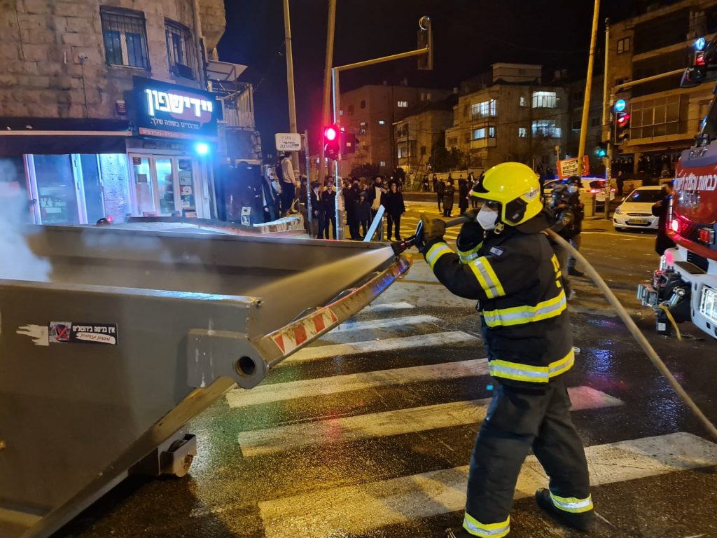 8 עצורים בהפגנה בירושלים נגד פעילות הרכבת • תיעוד