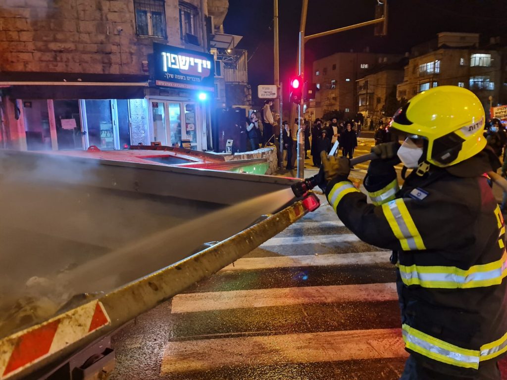 8 עצורים בהפגנה בירושלים נגד פעילות הרכבת • תיעוד