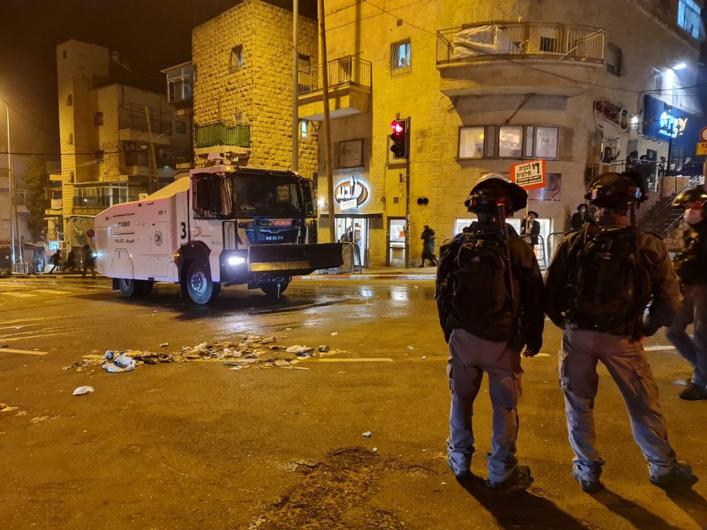 8 עצורים בהפגנה בירושלים נגד פעילות הרכבת • תיעוד