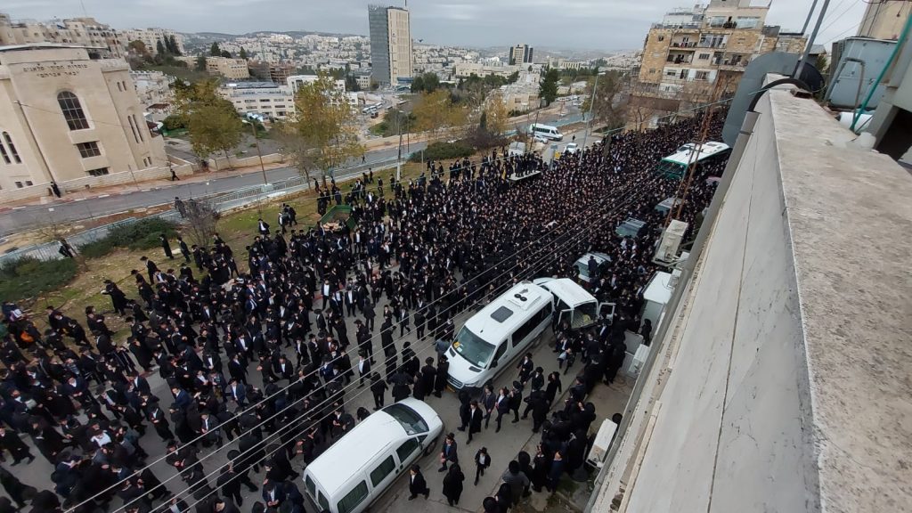 שידור חוזר: הלווית מרן הגרמ"ד סולובייצ'יק זצוק"ל שידור חוזר: הלווית מרן הגרמ"ד סולובייצ'יק זצוק"ל