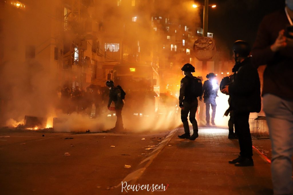 עזה או בני ברק? תיעוד מטורף מההפגנות