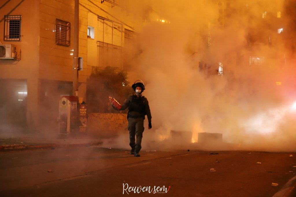 עזה או בני ברק? תיעוד מטורף מההפגנות