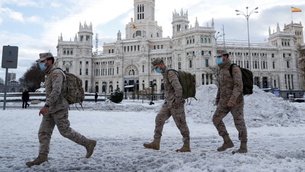 ספרד: סופת שלג נדירה בעוצמתה פוקדת את המדינה