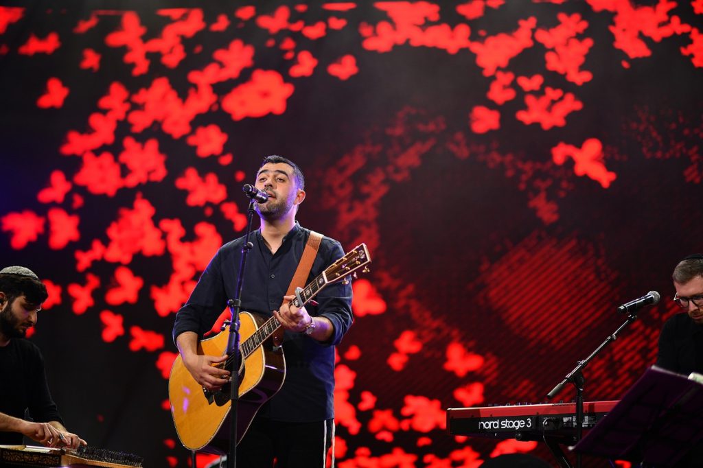 מוסדות 'כסא רחמים' במפגן אדיר בשידור חי • גלריה מוסדות 'כסא רחמים' במפגן אדיר בשידור חי • גלריה