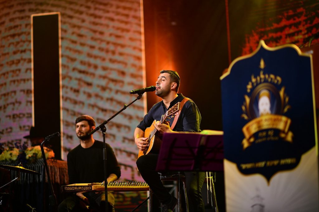 מוסדות 'כסא רחמים' במפגן אדיר בשידור חי • גלריה מוסדות 'כסא רחמים' במפגן אדיר בשידור חי • גלריה