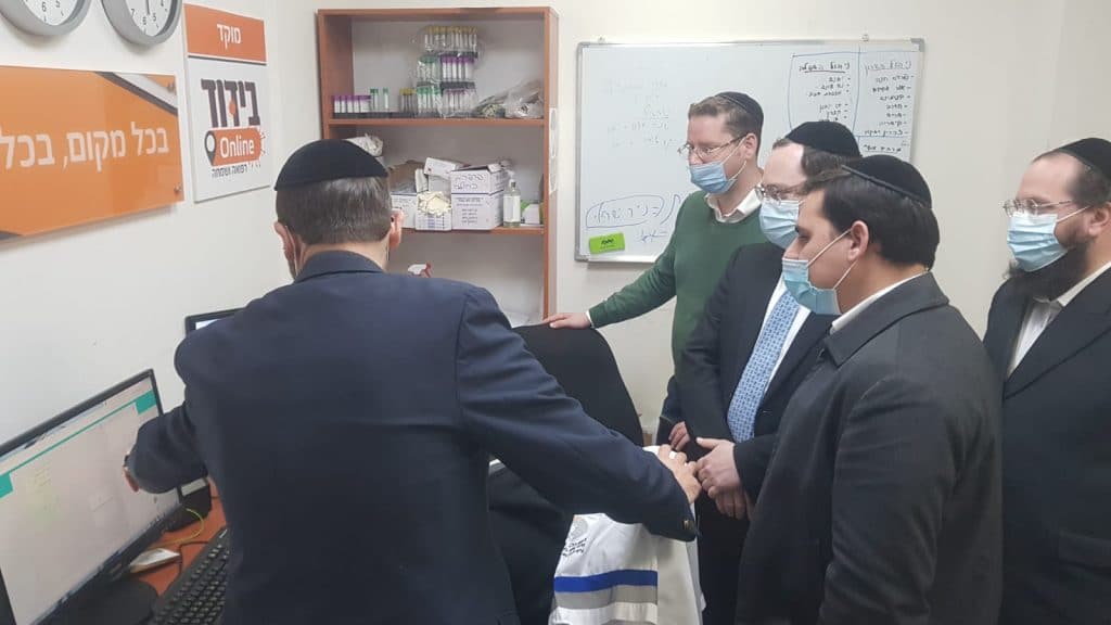 חבר המועצה ביקר ונפעם "היקף הסיוע בלתי נתפס" • גלריה