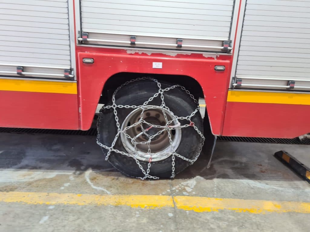 צפו: היערכות כבאות והצלה לשלג