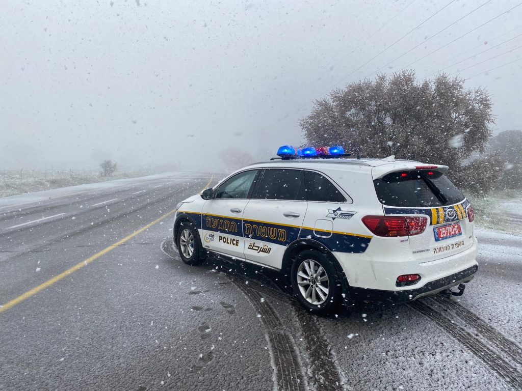 צפת כבר לבנה: צפו בתמונות ובהצהרה של ראש העיר