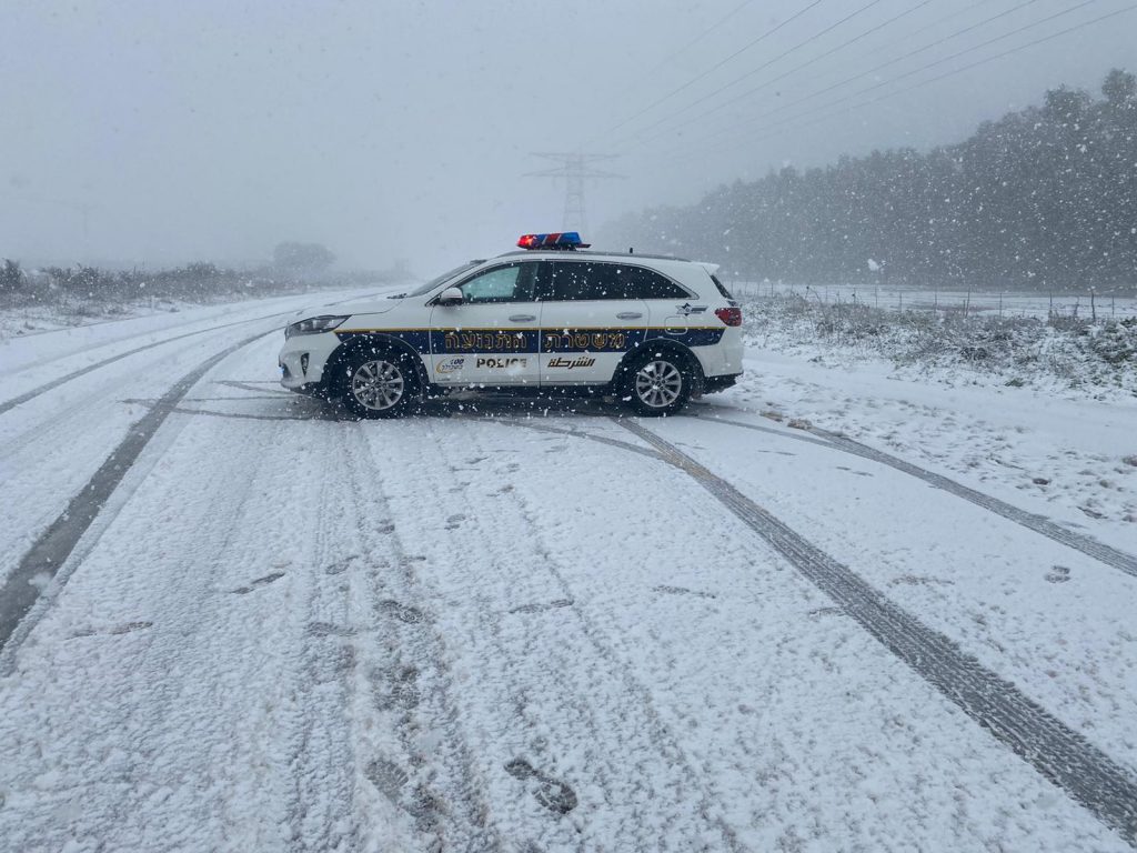 צפת כבר לבנה: צפו בתמונות ובהצהרה של ראש העיר