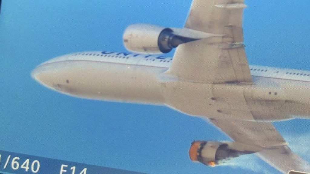 תיעוד: שמעו פיצוץ יצאו לחצר וגילו חלק ממטוס