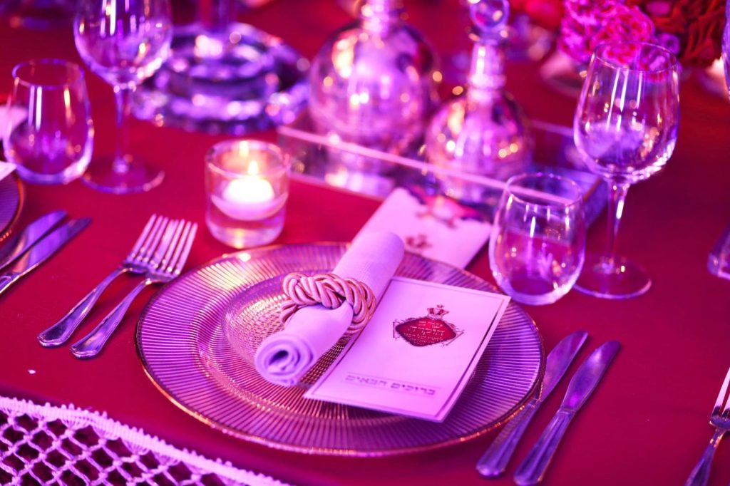 תיעוד: הכנסת ספר תורה ל'היכל מרן'