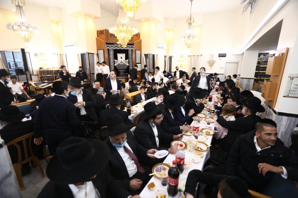 תיעוד: הכנסת ספר תורה ל'היכל מרן'