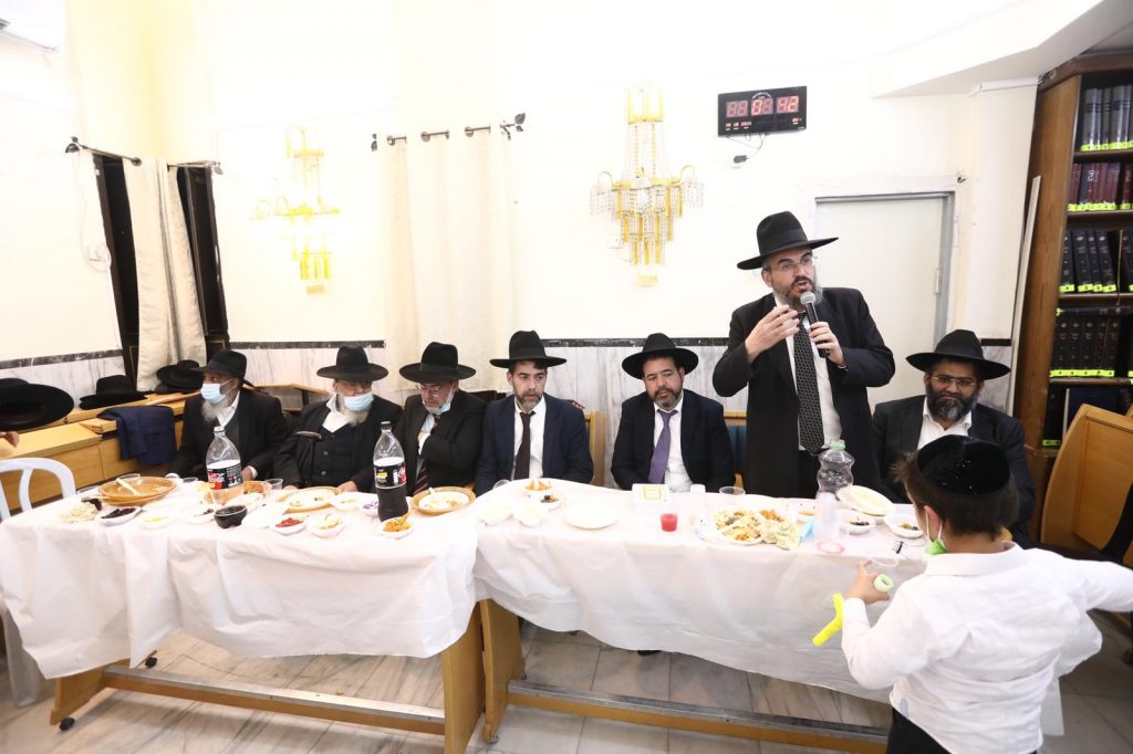 תיעוד: הכנסת ספר תורה ל'היכל מרן'