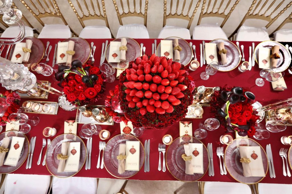 תיעוד: הכנסת ספר תורה ל'היכל מרן'