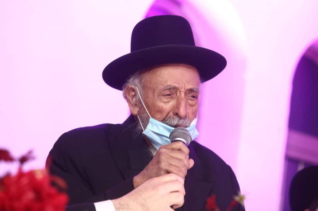 תיעוד: הכנסת ספר תורה ל'היכל מרן'