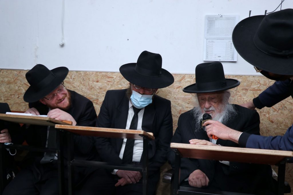 גלריה: הגרב"ד בביקור בעיר אלעד