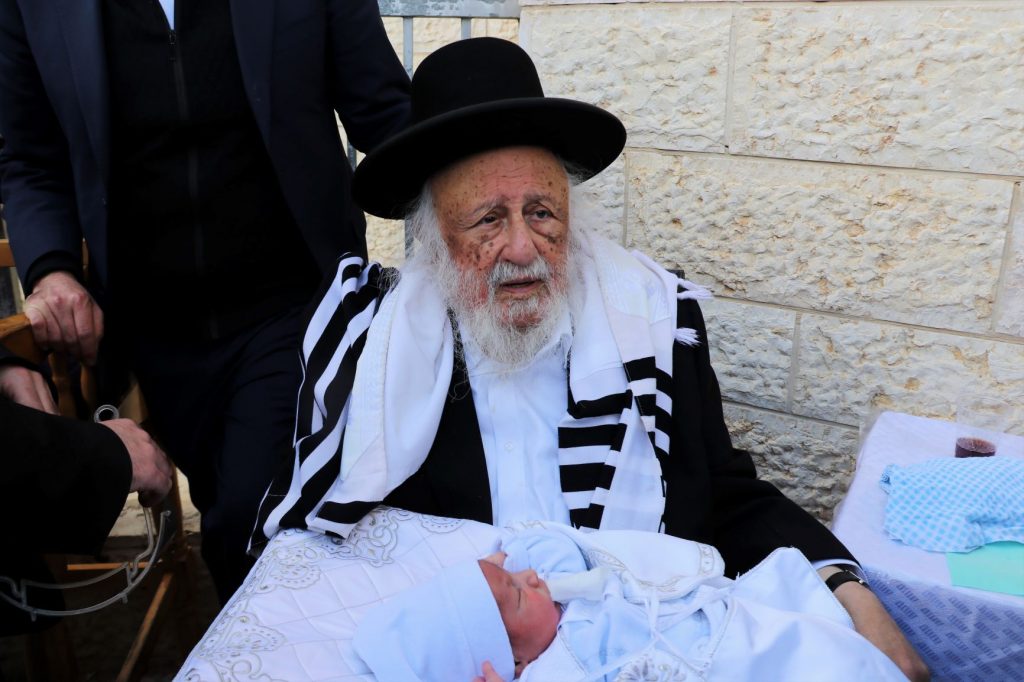 גלריה: הגרב"ד בביקור בעיר אלעד