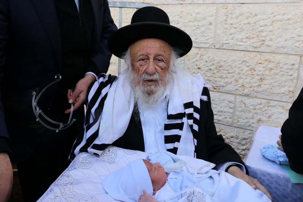 גלריה: הגרב"ד בביקור בעיר אלעד