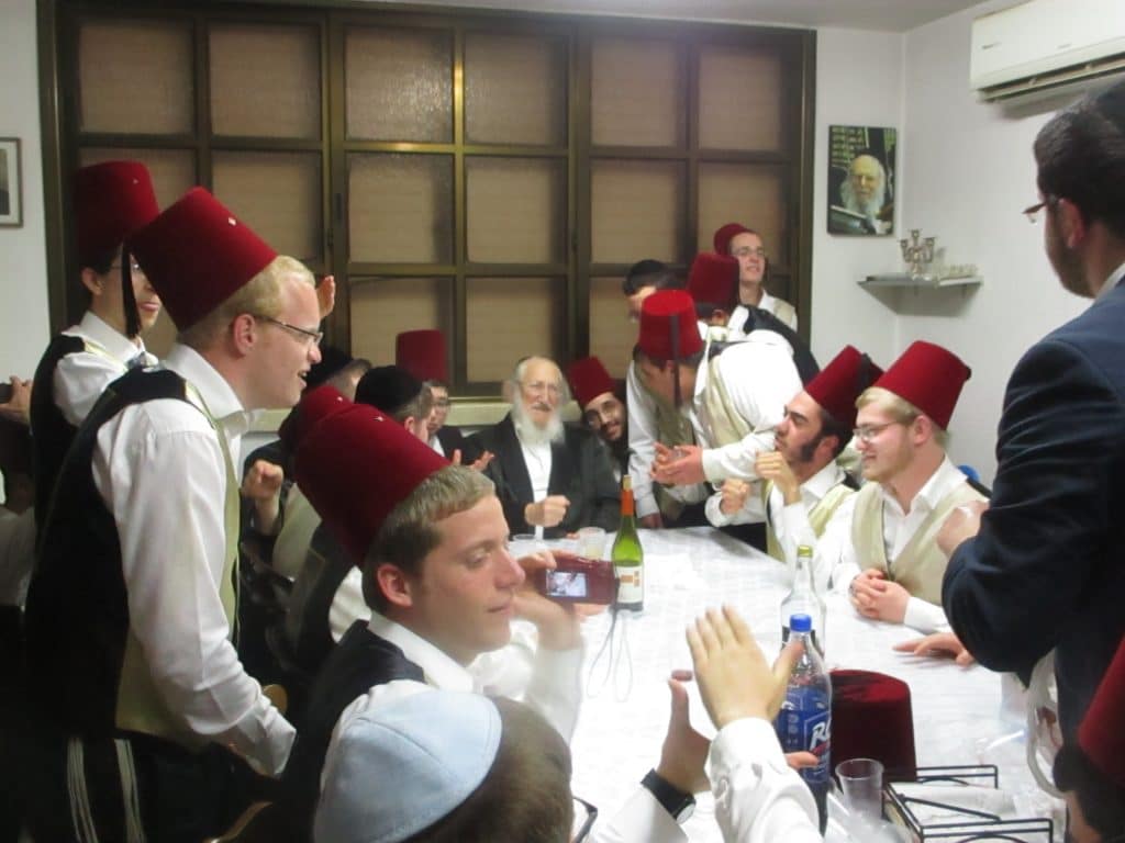 פורים אצל חבר המועצת הגר"א לוי • צפו