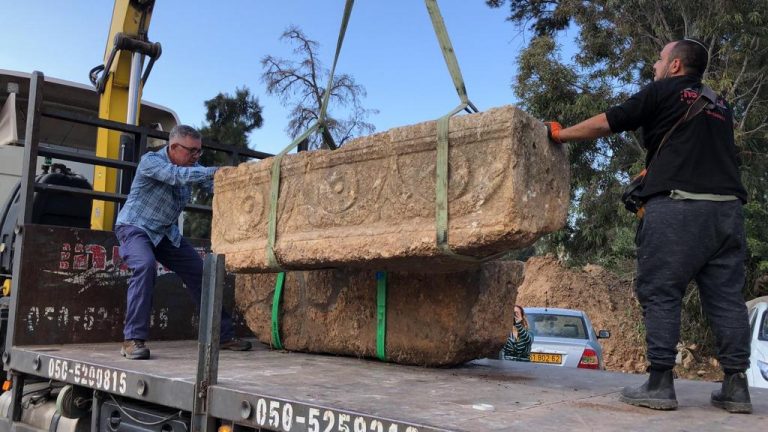 ארונות קבורה מהתקופה הרומית אותרו ברמת גן