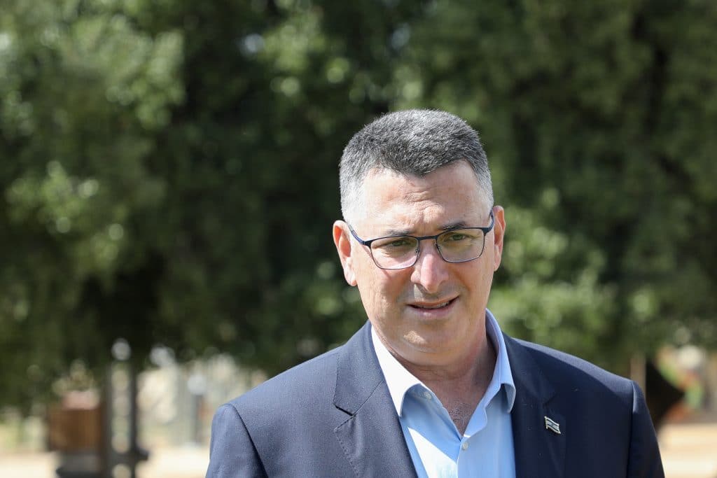 שר המשפטים ונשיא המדינה יעניקו חנינה למשתמשי קנאביס