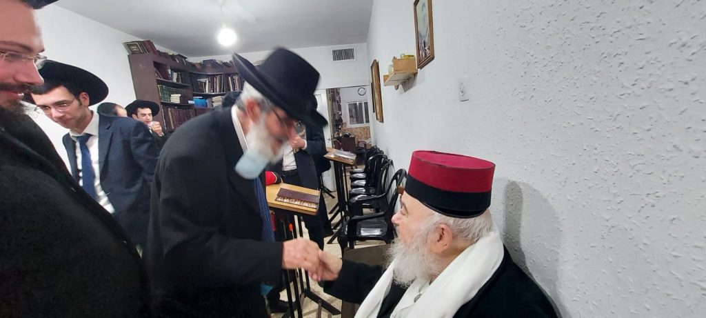 רבי עמנואל טולידנו בקריאת מגילה • גלריה