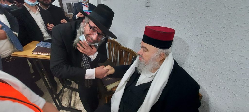 רבי עמנואל טולידנו בקריאת מגילה • גלריה