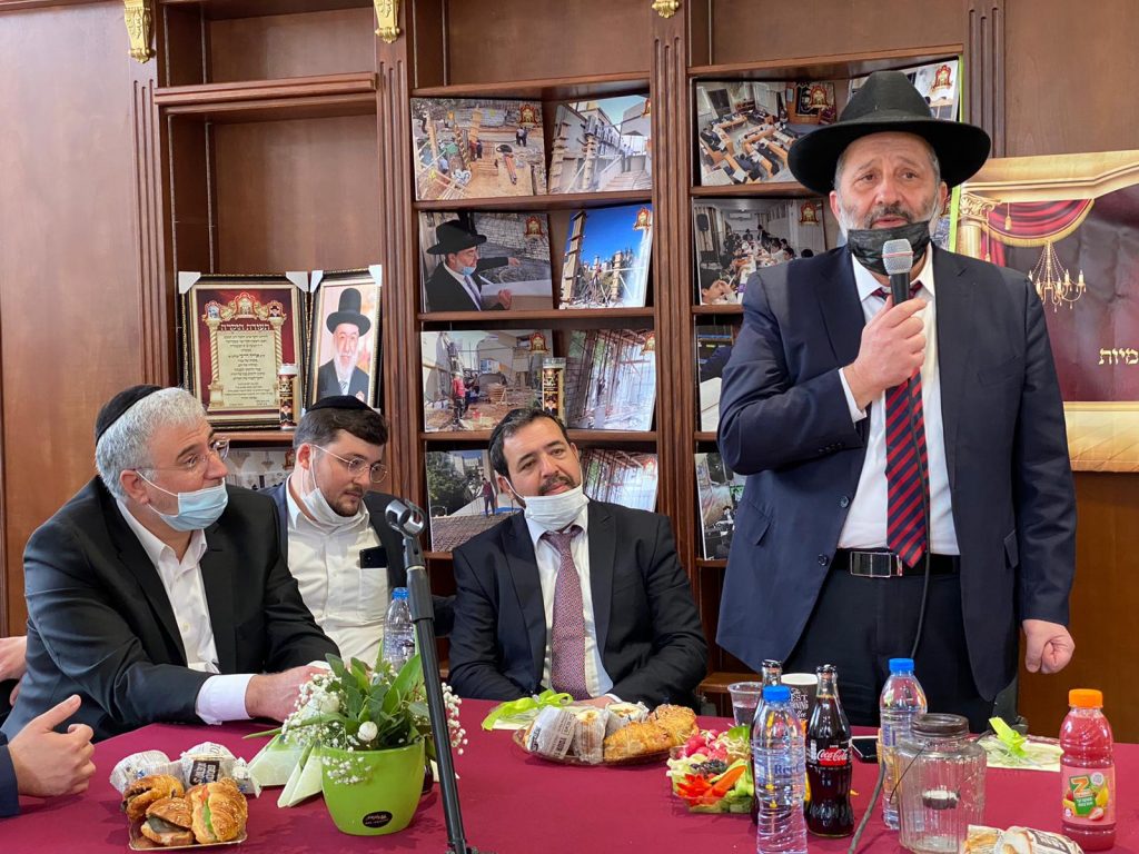 תיעוד: הגר"ש בעדני והשר דרעי בחנוכת 'היכל מרן'