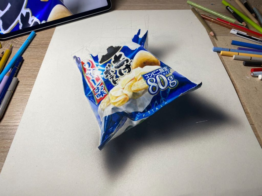 לא יאמן: בן ה-19 מציג ציורים מדהימים עם אשליה אופטית