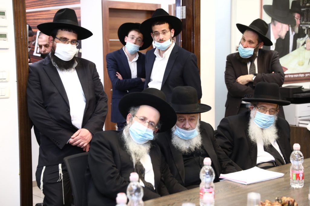 כינוס חירום: ראשי הישיבות התכנסו בבית דגל התורה כינוס חירום: ראשי הישיבות התכנסו בבית דגל התורה
