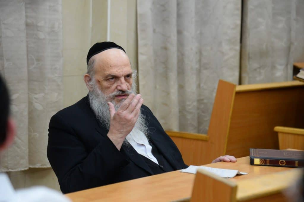 ר"י עטרת שלמה הגר"ח פינשטיין לקראת סוף הזמן אצל הבוגרים